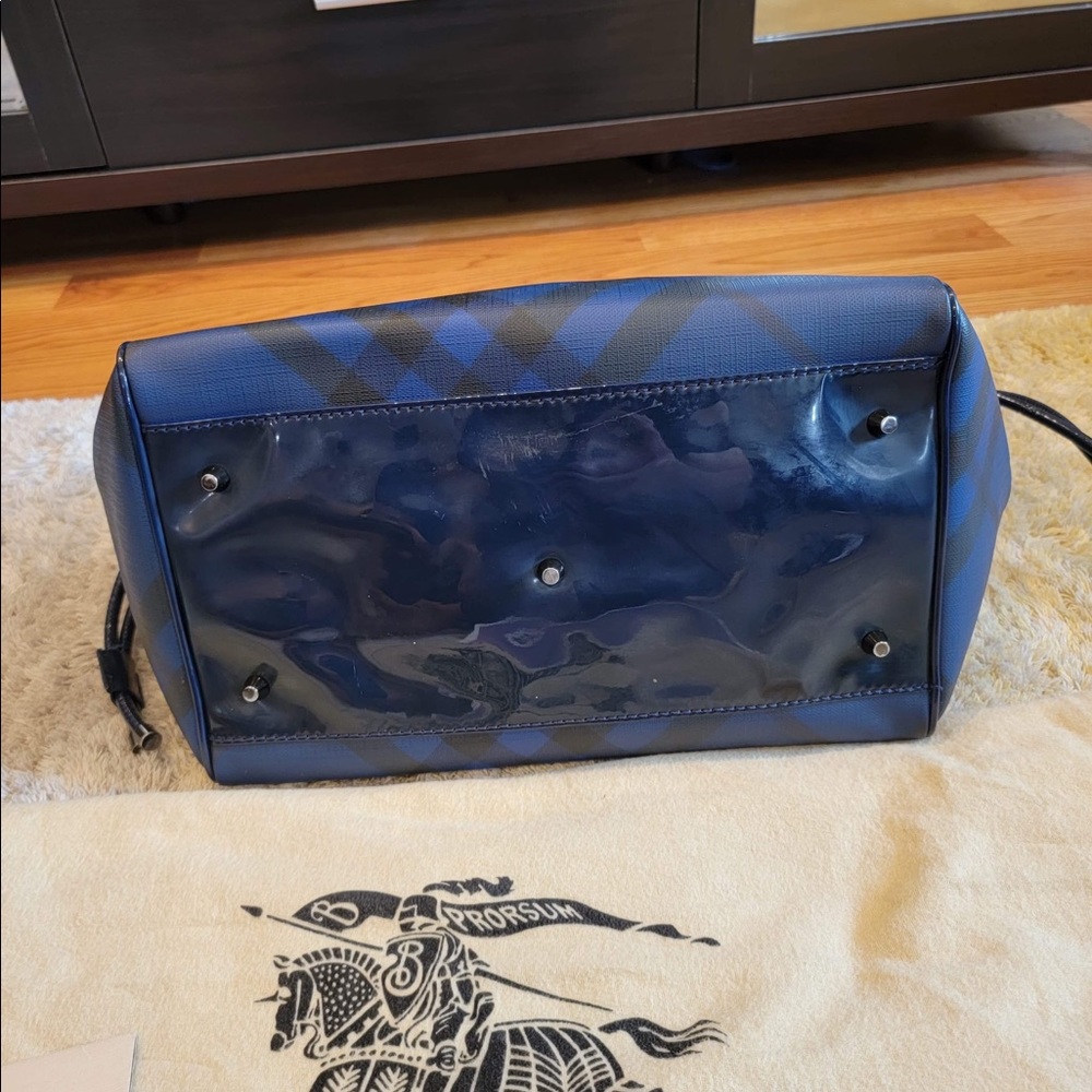 Burberry tote - Picture 5 of 11